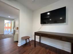 Cozy 1BR in Multi-unit building