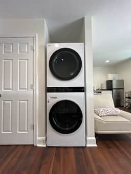 1 King BR with Style and Elegance