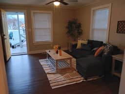 Cute 1BR with Fenced Yard