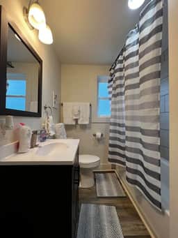 Comfy 2BR Getaway near Downtown!