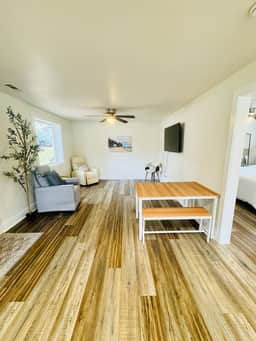 Cozy Modern 2BR by Swamp Rabbit