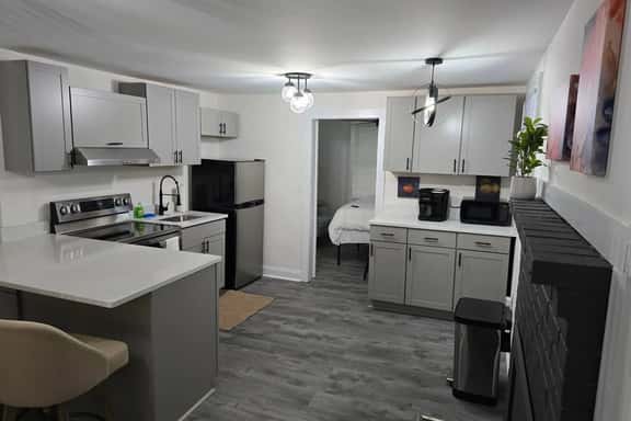 1BR with Picnic Area & Fire Pit - Image 1