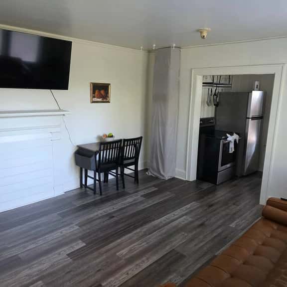 1BR Close to Haywood Mall and Woodruff Rd - Image 1