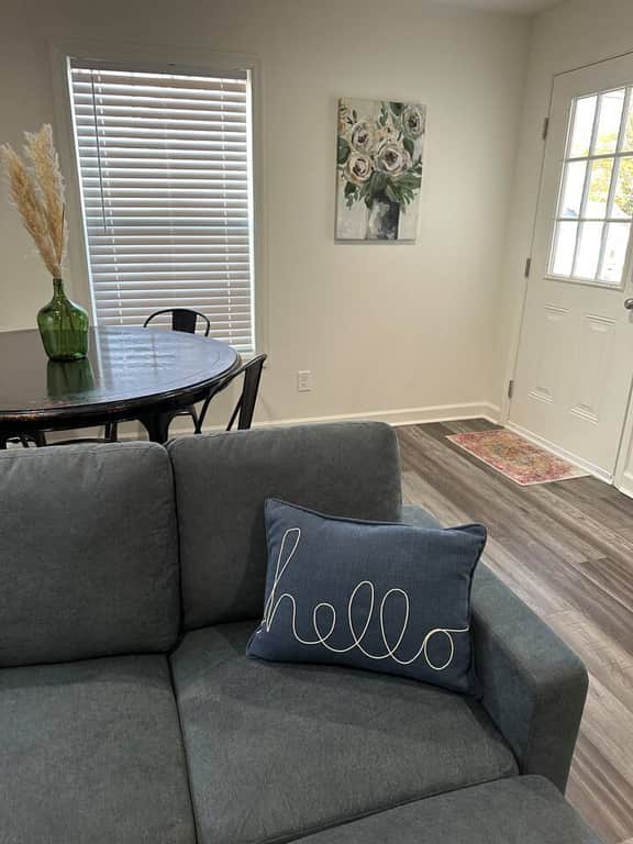 2BR 2B House Close to Downtown