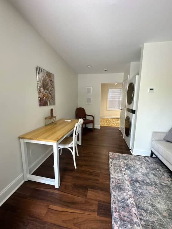 Elegant Modern 1BR with Charm