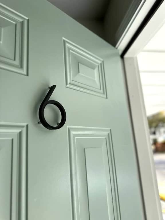 Homey 1BR with Style & Amenities