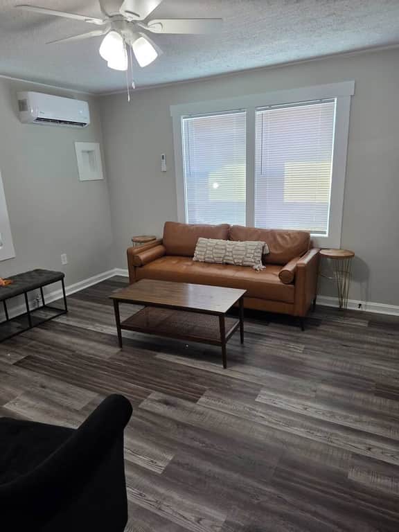 2 BR Close to Wade Hampton & DT