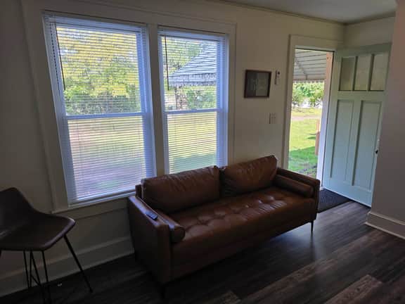 1BR Close to Haywood Mall and Woodruff Rd