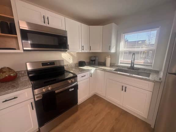 3BR House Near Downtown with Fenced Yard